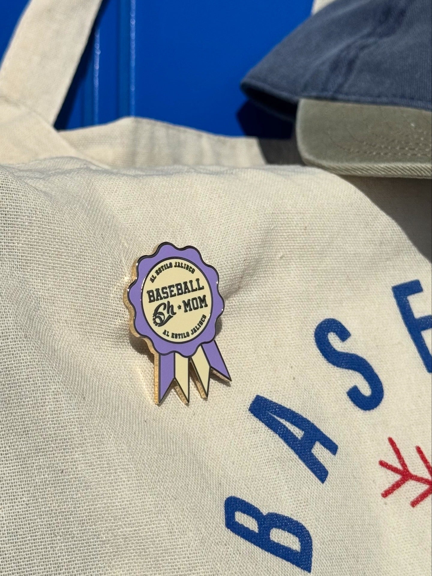 PIN BASEBALL MOM