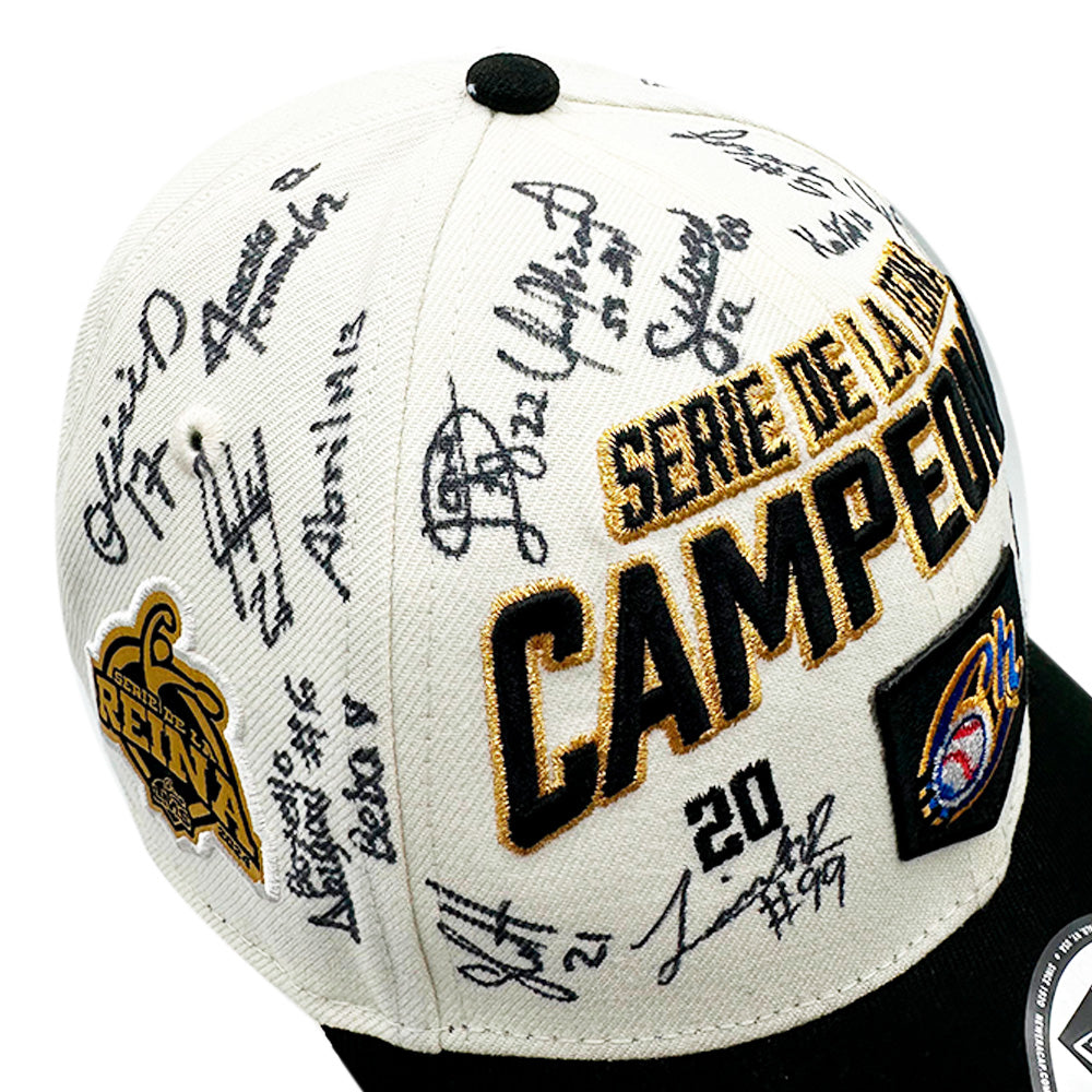 Gorra LMS Campeonas 2024 Serie de la Reyna 9FORTY New Era Autografiada