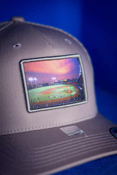 GORRA AJUSTABLE CH MALLA ESTADIO