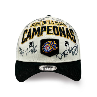 Gorra LMS Campeonas 2024 Serie de la Reyna 9FORTY New Era Autografiada